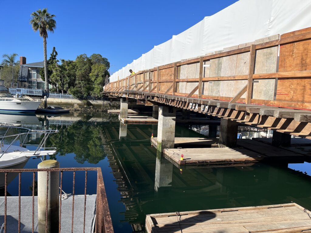 CC-1450 Admiralty Bridge